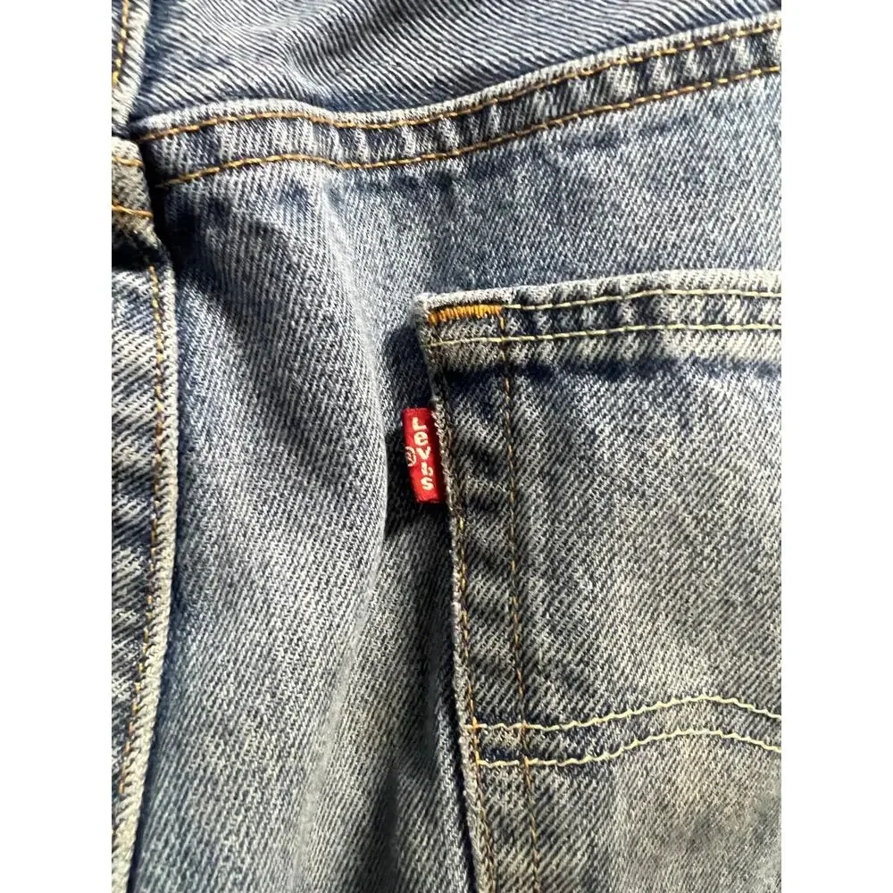 Vintage Levi's 505 Light Wash Mens Denim Jeans sze 38